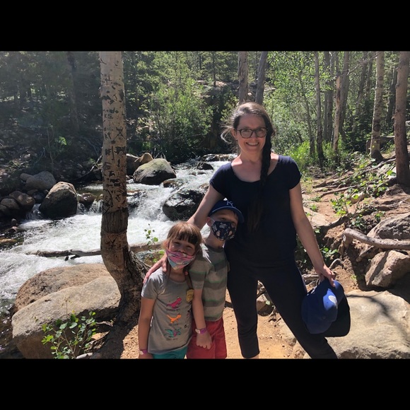 I’m Margaret! Check out my closet :) - Picture 3 of 3